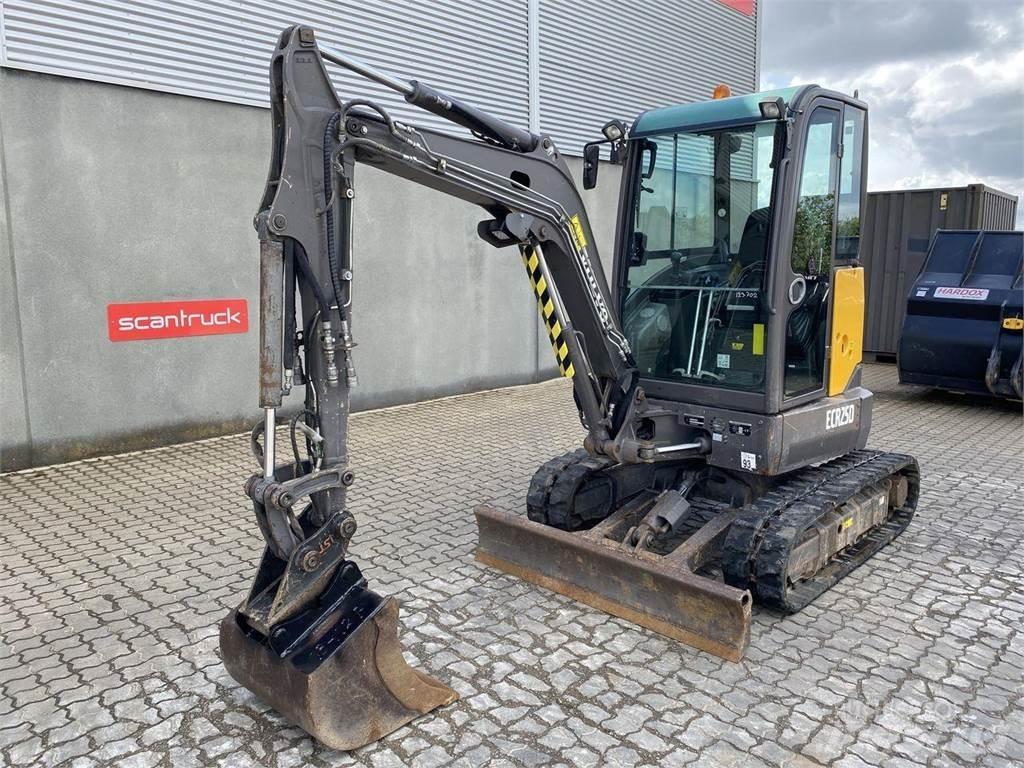 Volvo ECR25 Ratiniai ekskavatoriai