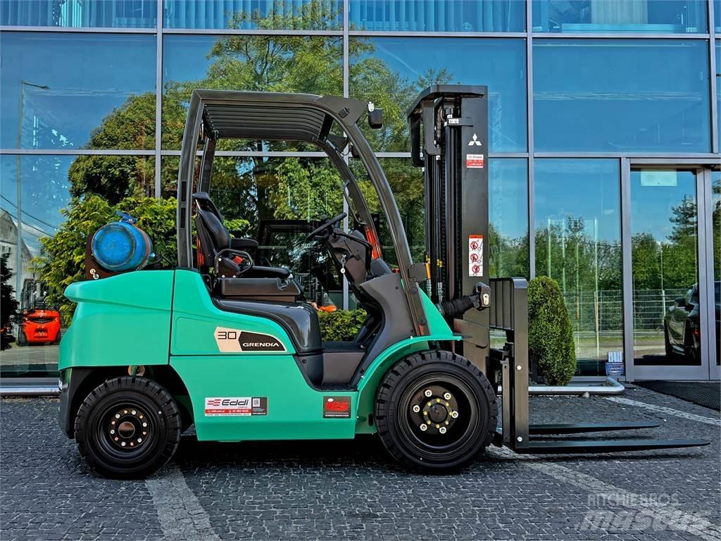 Mitsubishi FG30N LPG (dujiniai) krautuvai