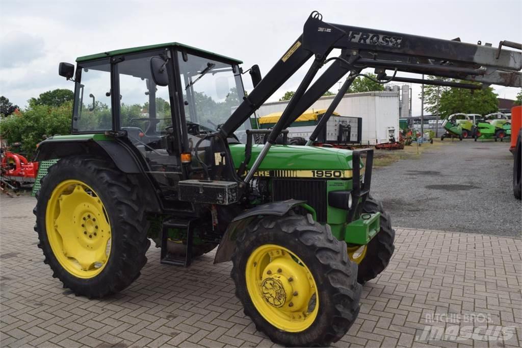 John Deere 1950 Traktoriai