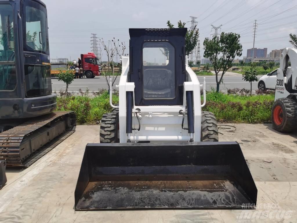Bobcat S 130 Krautuvai su šoniniu pasukimu