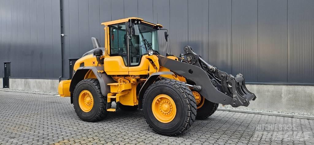 Volvo L 70 H Naudoti ratiniai krautuvai