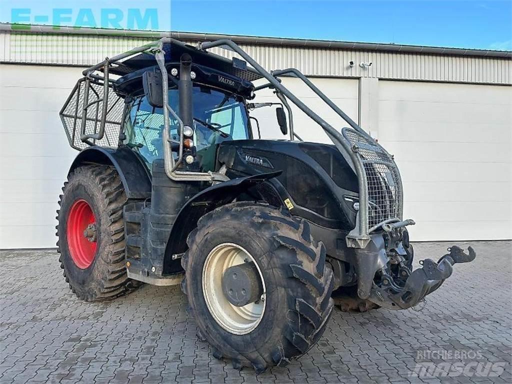 Valtra s 374 Traktoriai