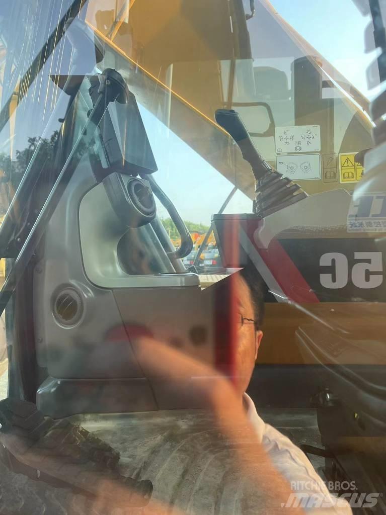 CAT 320 gx Vikšriniai ekskavatoriai