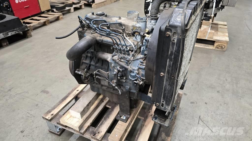 Kubota V1305-E Varikliai