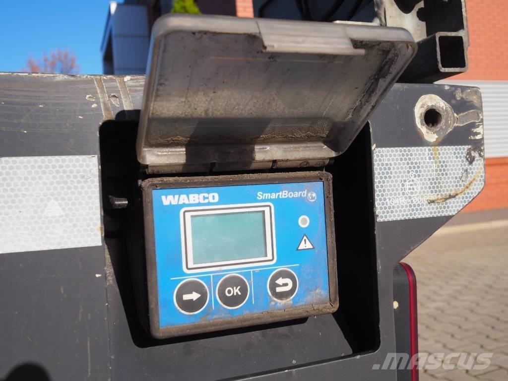  Recker SANR-38 Žemo iškrovimo puspriekabės