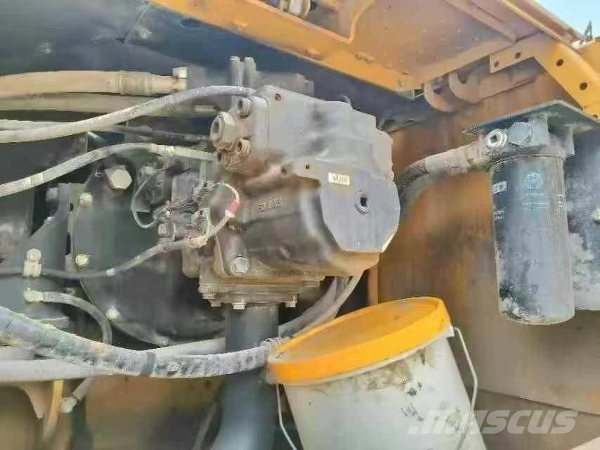 Komatsu PC 360-8 Vikšriniai ekskavatoriai