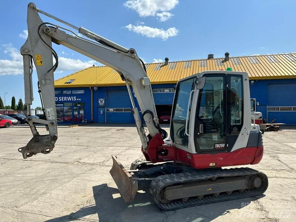 Takeuchi TB250 Mini ekskavatoriai < 7 t