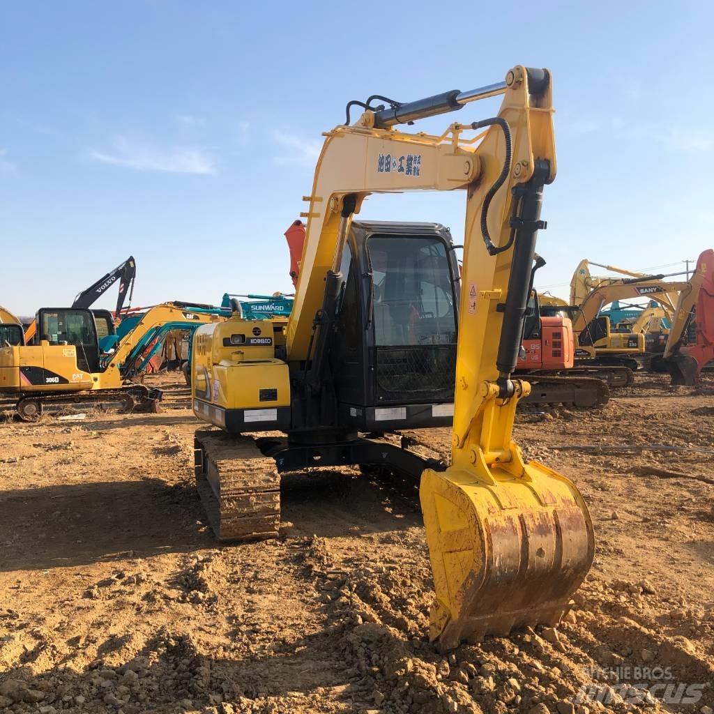 Kobelco SK 75 Vikšriniai ekskavatoriai