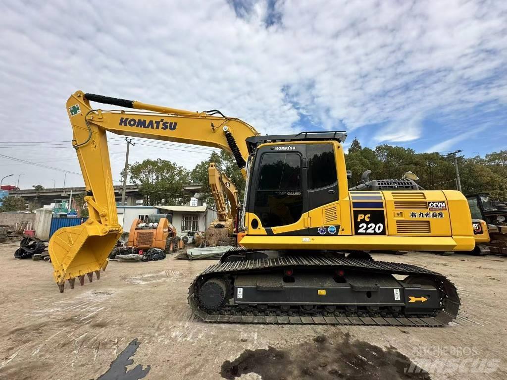 Komatsu pc220 Vikšriniai ekskavatoriai