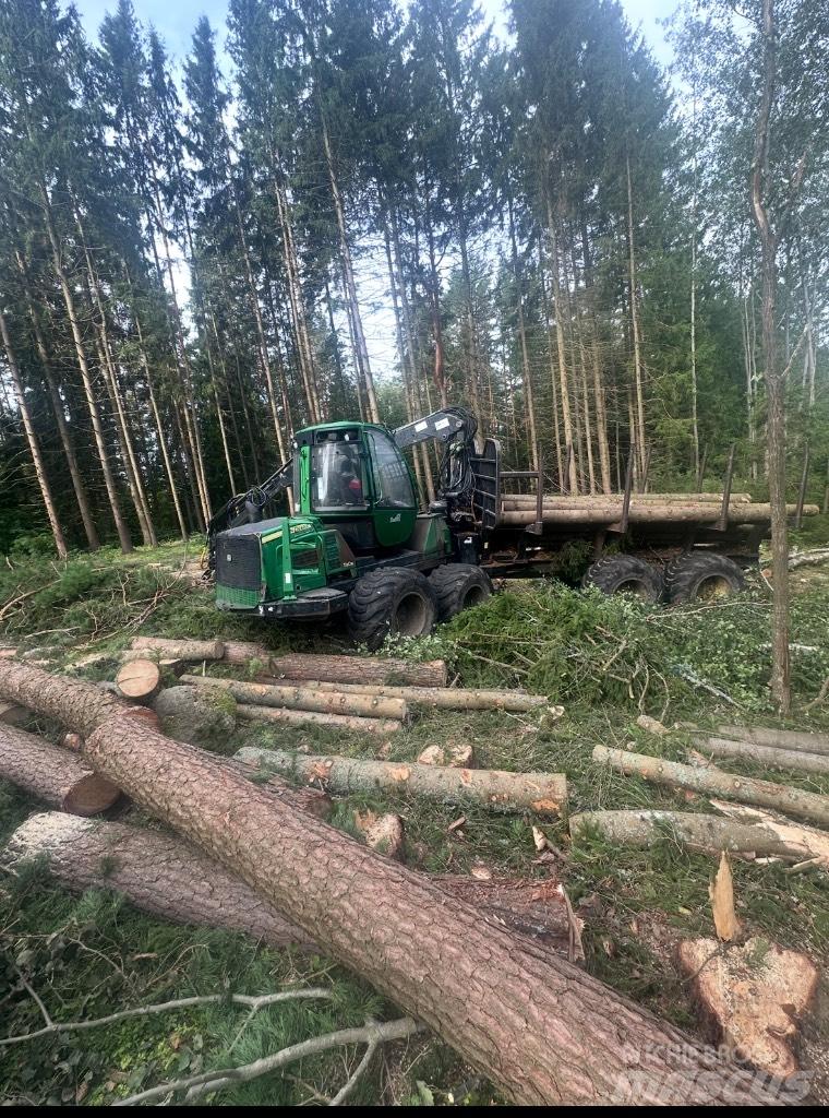John Deere 1110 E Naudoti miškovežiai (Forvarderiai)
