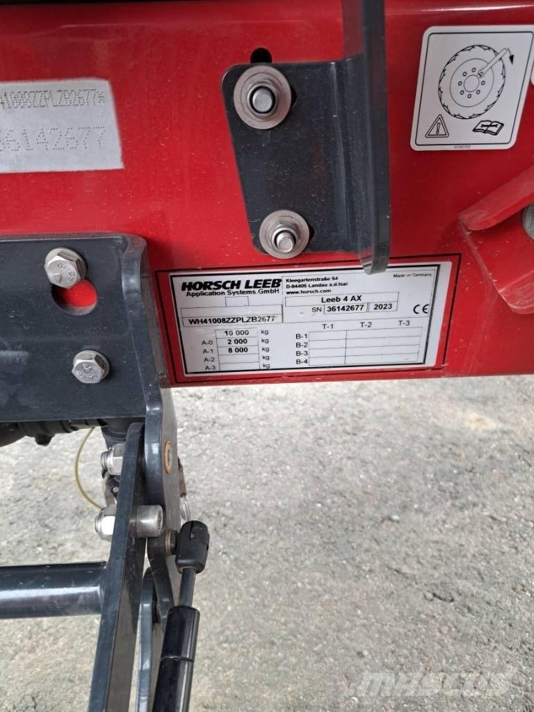 Horsch Leeb 4 Ax 30m Prikabinami purkštuvai