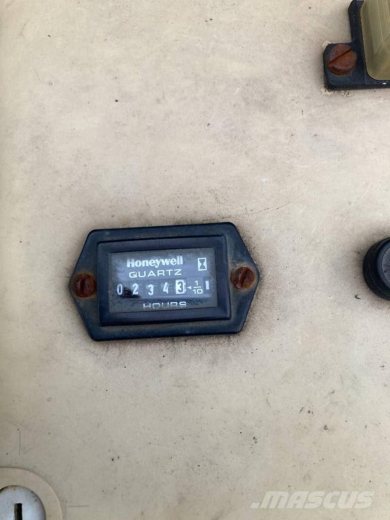 Tuchel Plus 560-150 Kiti naudoti statybos komponentai