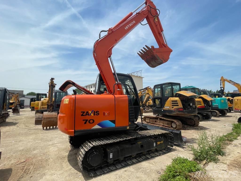 Hitachi ZX 70 Vidutinės galios ekskavatoriai 7-12 t