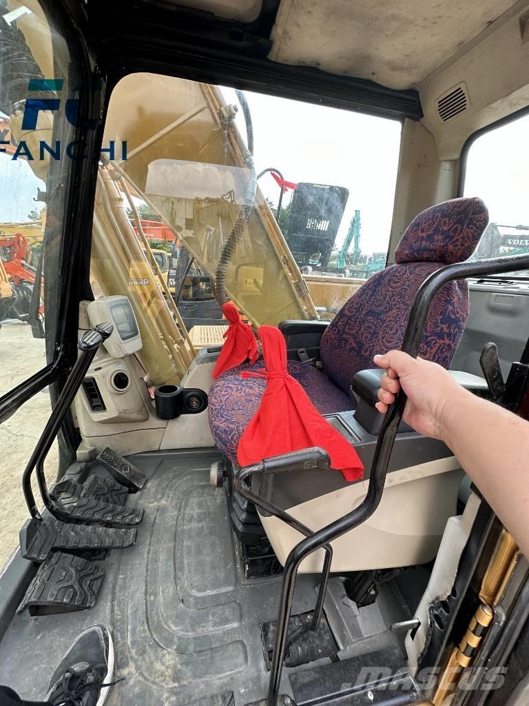 CAT 320 C L Vikšriniai ekskavatoriai