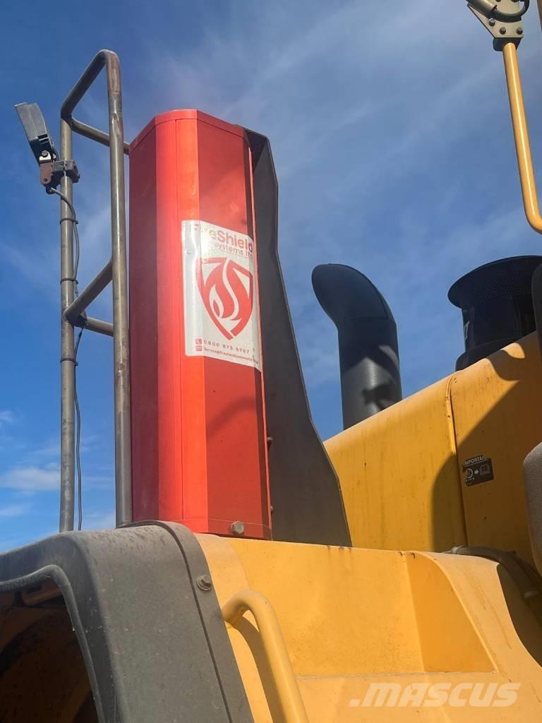 Volvo L 180 E HL Naudoti ratiniai krautuvai