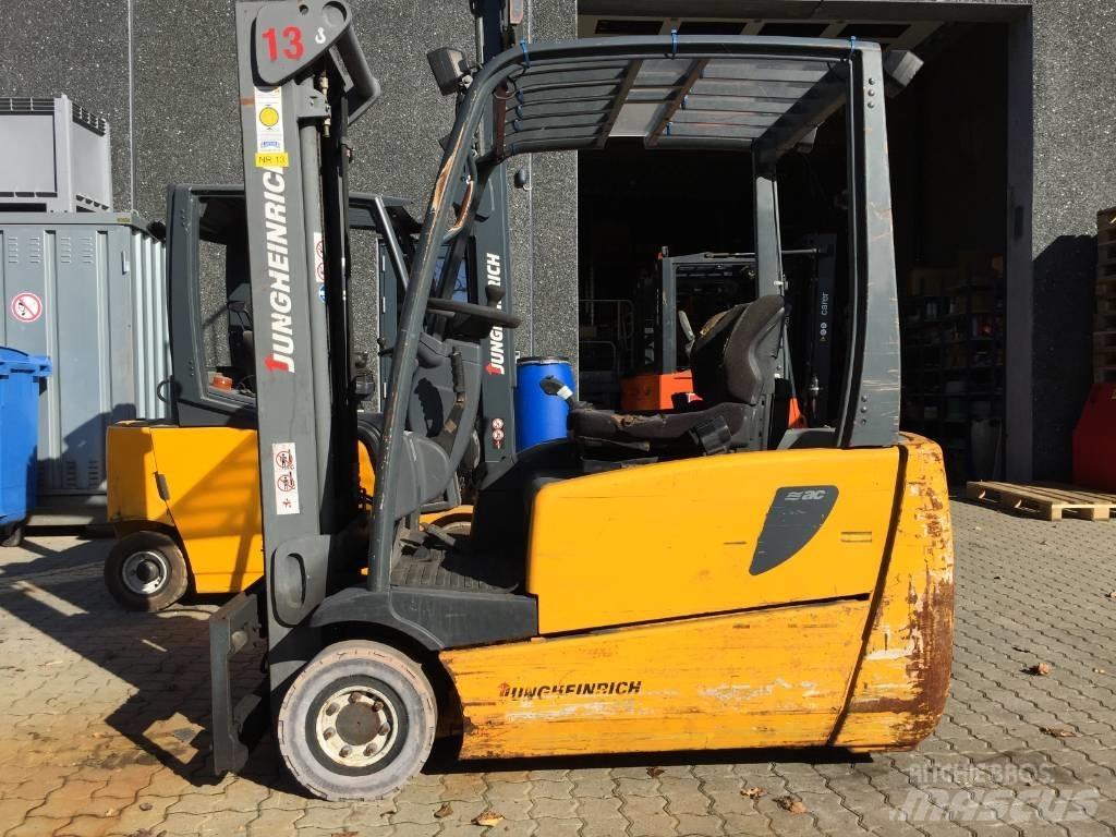 Jungheinrich EFG 216 Elektriniai šakiniai krautuvai