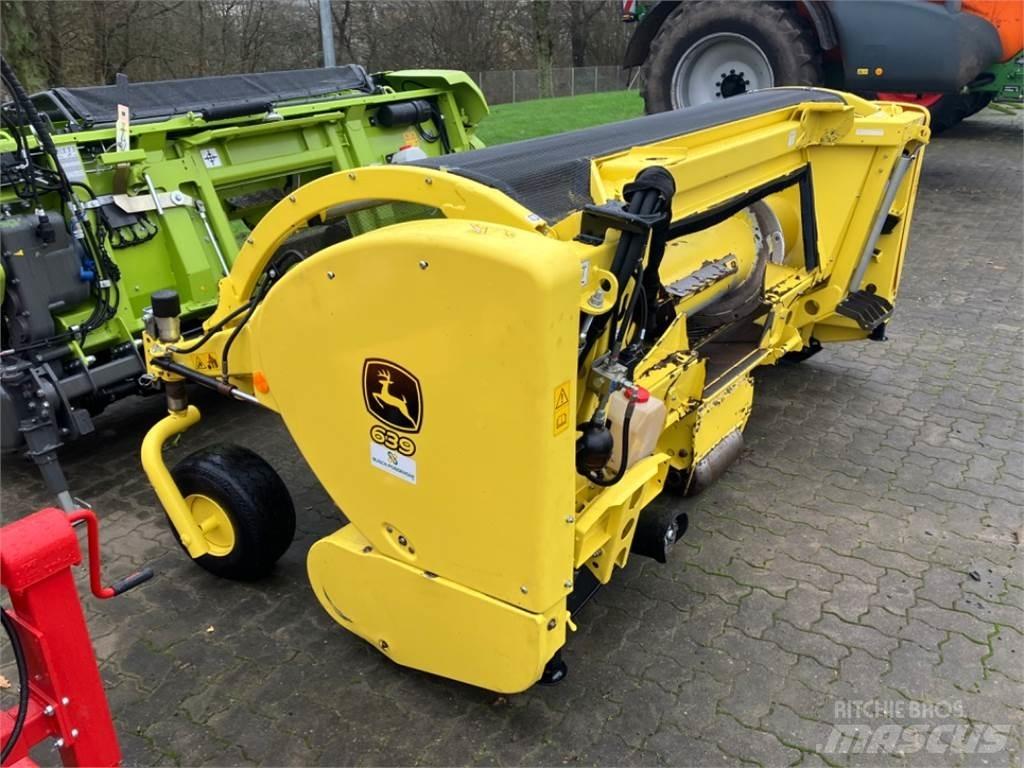 John Deere 8300i Pašarų kombainai