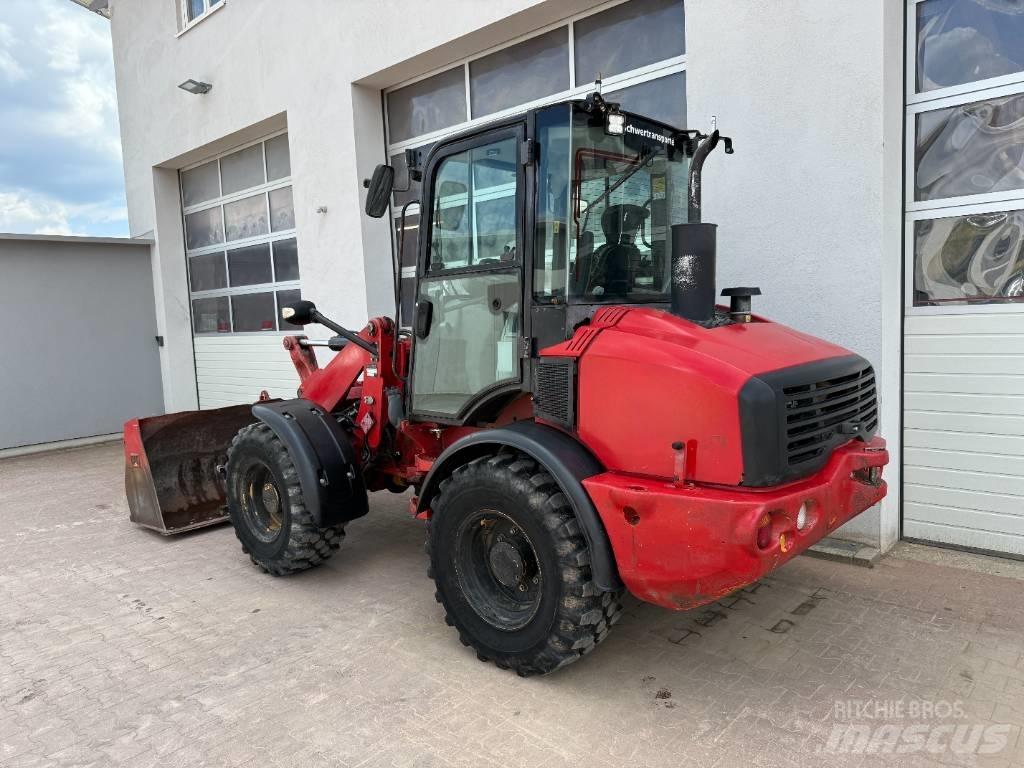 CAT 908 H Naudoti ratiniai krautuvai