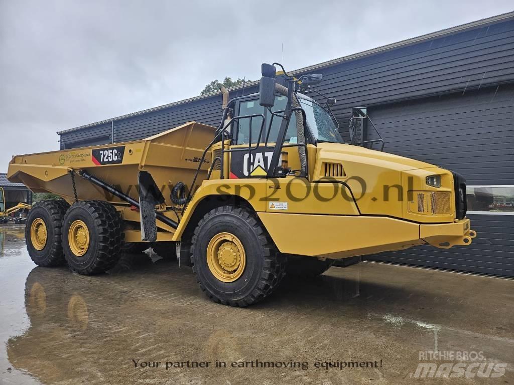 CAT 725C2 Karjeriniai savivarčiai