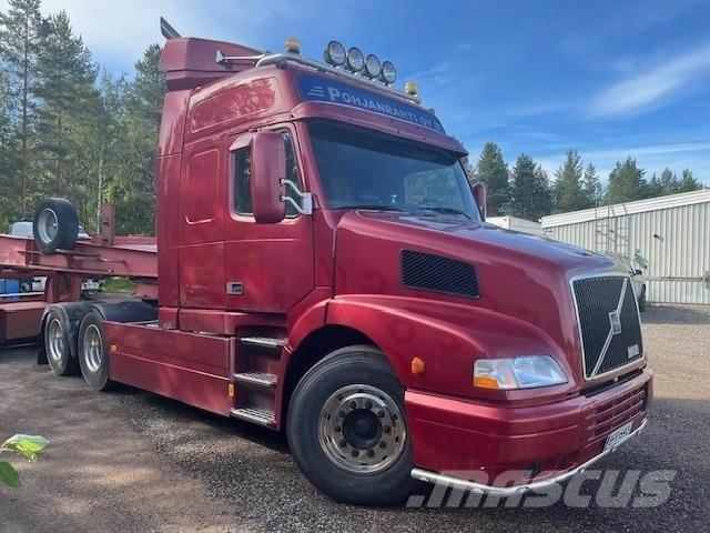 Volvo NH 12 Naudoti vilkikai