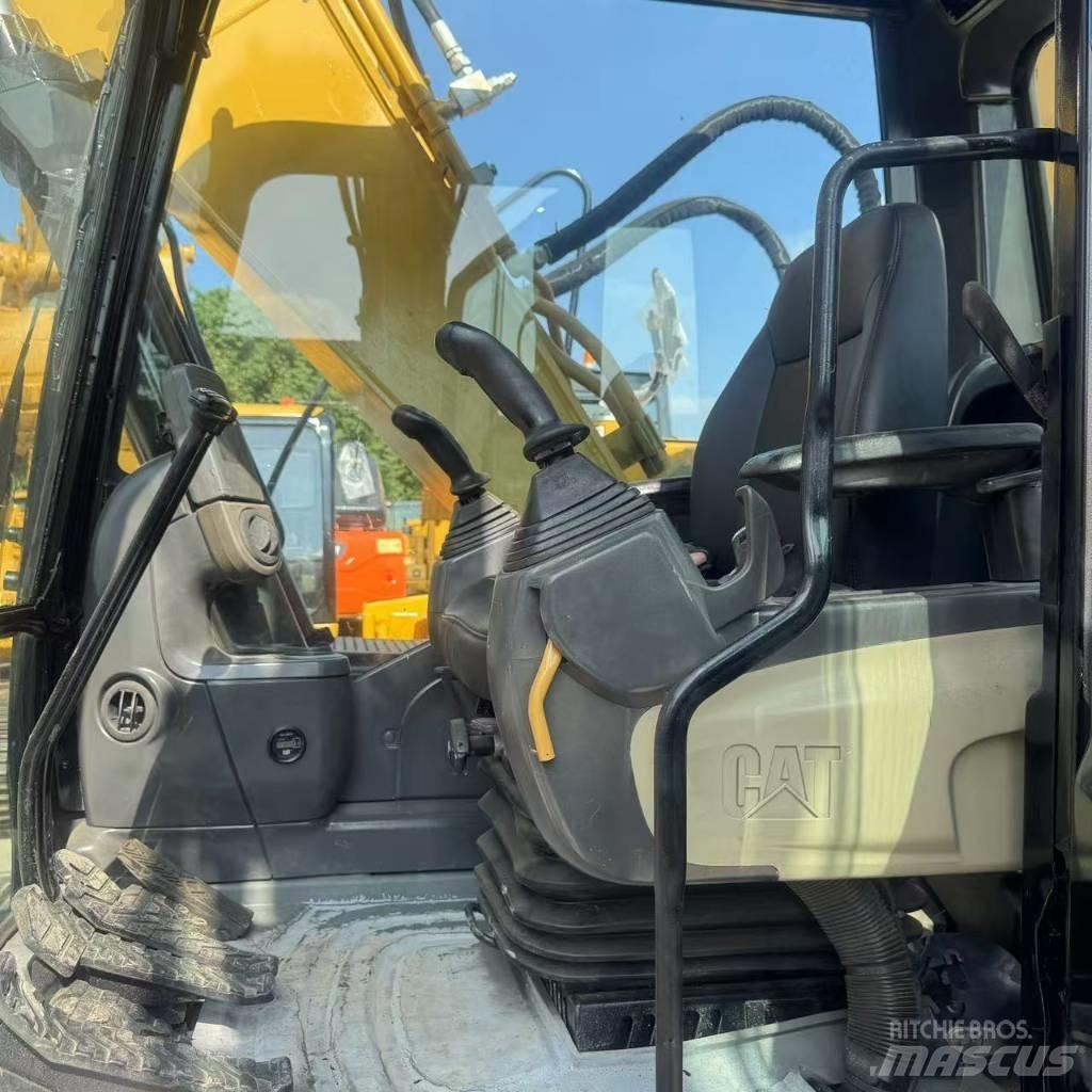CAT 315 D Vikšriniai ekskavatoriai