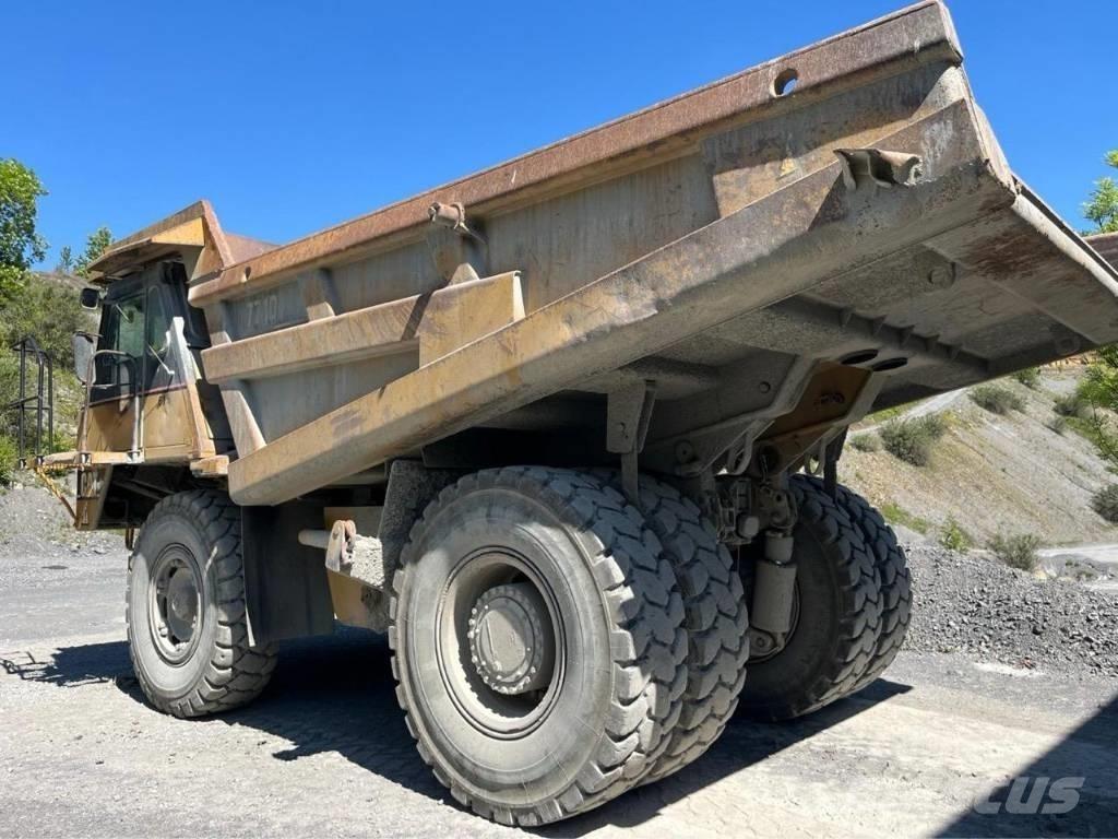 CAT 771D Atliekų išvežimo technika