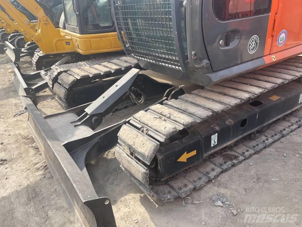 Hitachi ZX 80 Vikšriniai ekskavatoriai