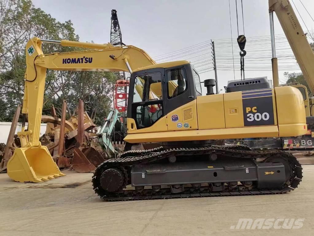 Komatsu PC 300 Vikšriniai ekskavatoriai