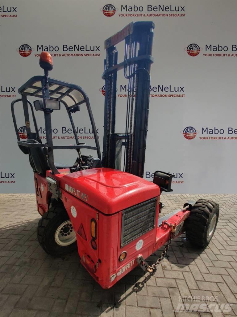 Moffett M4 Dyzeliniai krautuvai