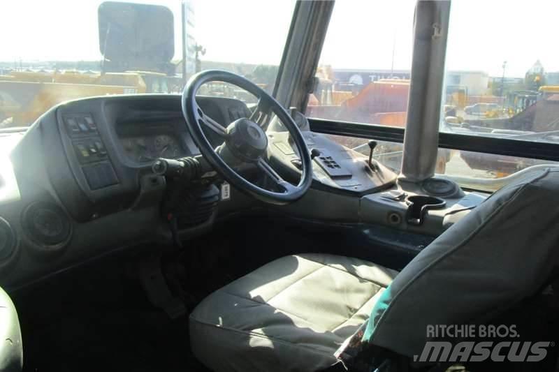 Bell B40D Karjeriniai savivarčiai