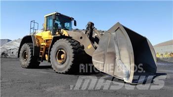 Volvo L 220 F Naudoti ratiniai krautuvai
