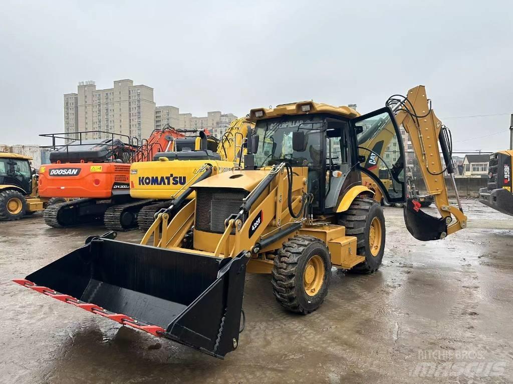 CAT 420 F Ekskavatoriniai krautuvai