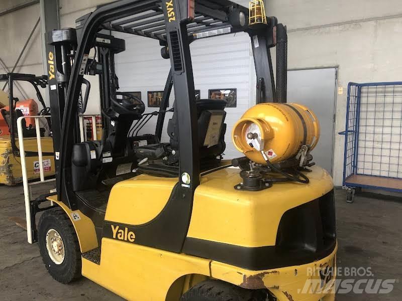 Yale GLP25VX LPG (dujiniai) krautuvai