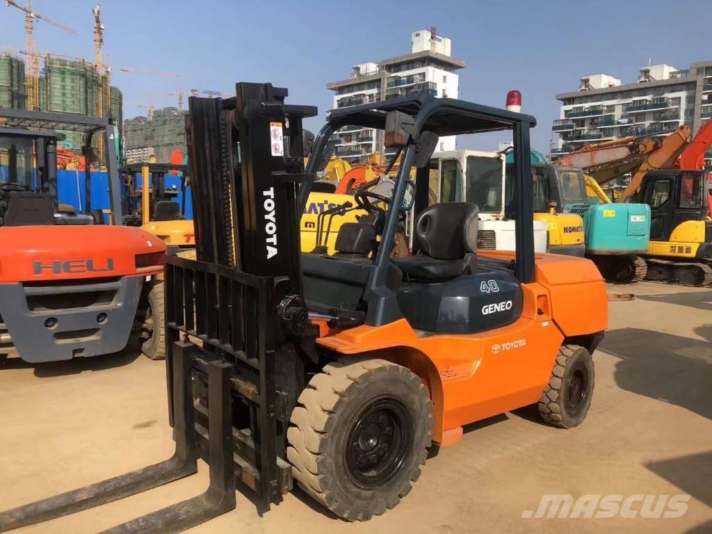 Toyota FD30 Dyzeliniai krautuvai