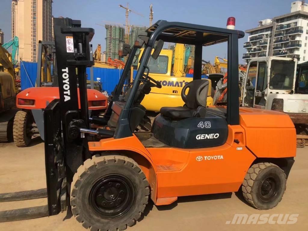 Toyota FD30 Dyzeliniai krautuvai