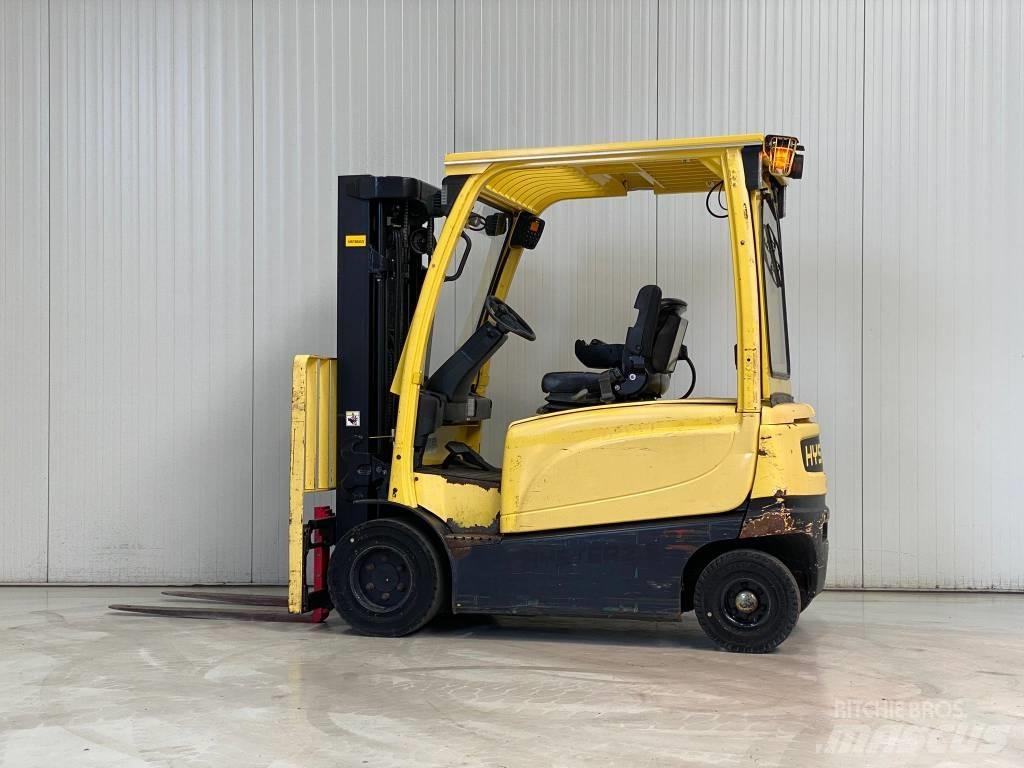 Hyster J2.5XN Elektriniai šakiniai krautuvai