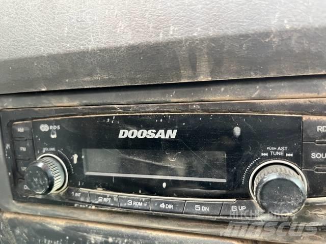 Doosan DX 140 LC Vikšriniai ekskavatoriai