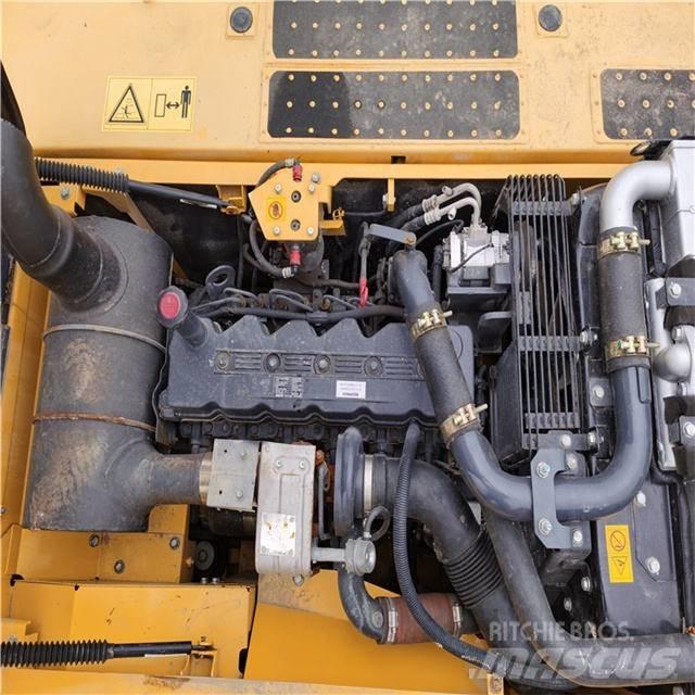 Komatsu pc220-8 Vikšriniai ekskavatoriai