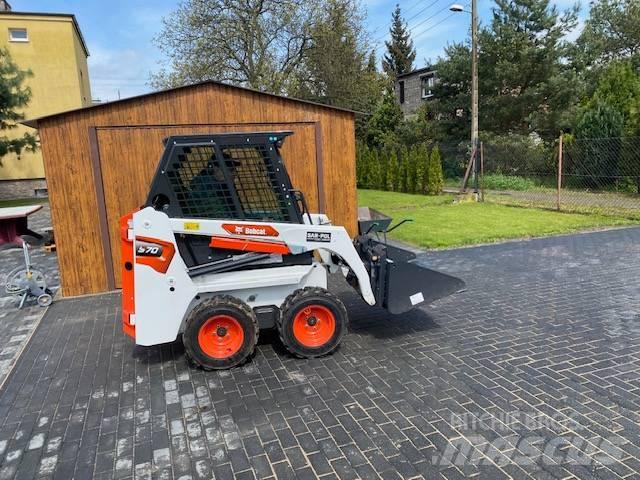 Bobcat S 70 Krautuvai su šoniniu pasukimu
