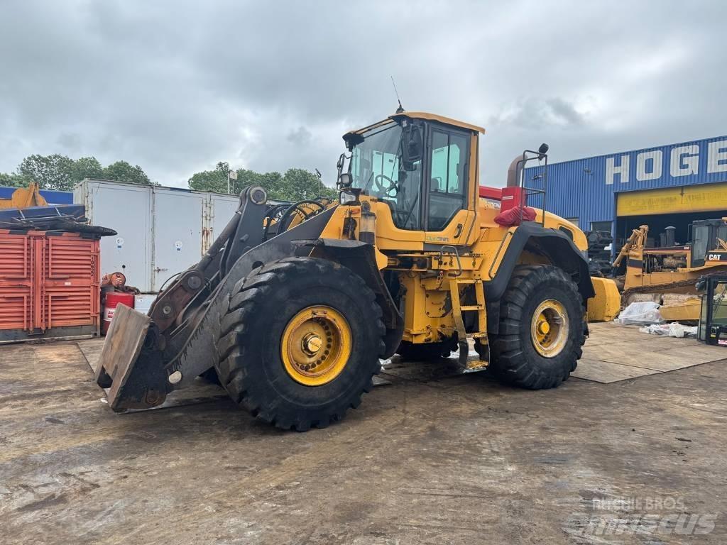 Volvo L 180 G Naudoti ratiniai krautuvai