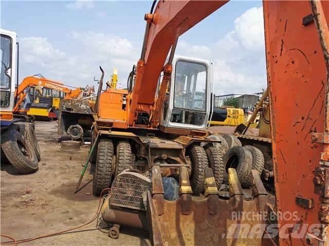 Hitachi EX 160 WD Vikšriniai ekskavatoriai