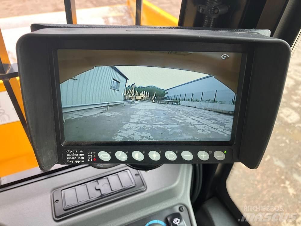 JCB 6TFT Statybiniai savivarčiai sunkvežimiai
