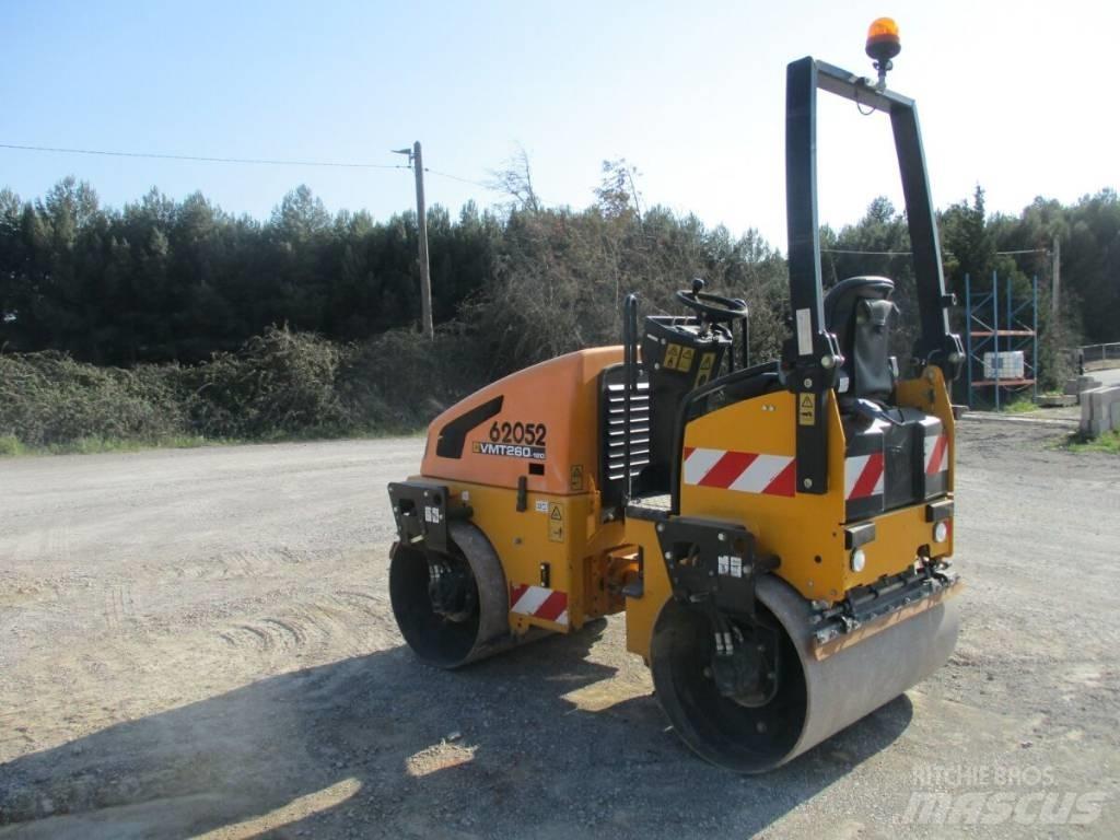 JCB VMT260-120 Plūktuvai
