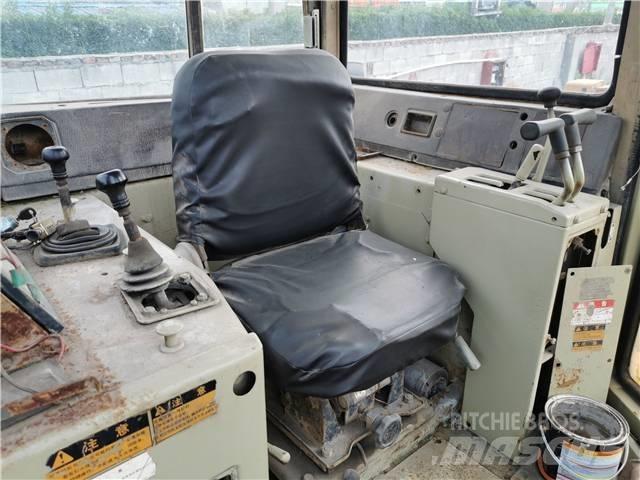 Komatsu D85-21 Vikšriniai buldozeriai