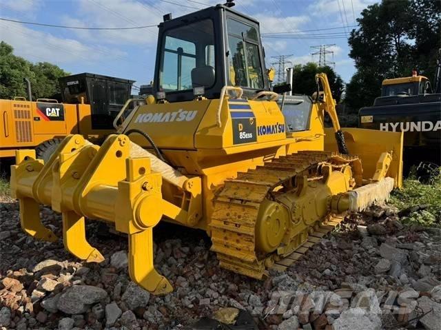 Komatsu D 85 EX Vikšriniai buldozeriai
