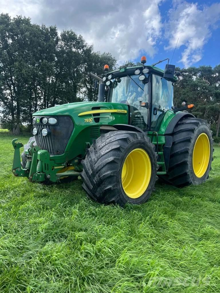 John Deere 7930 Traktoriai