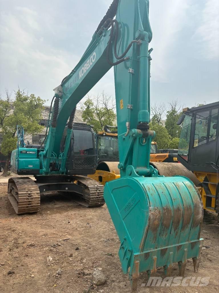 Kobelco SK 210 Vikšriniai ekskavatoriai