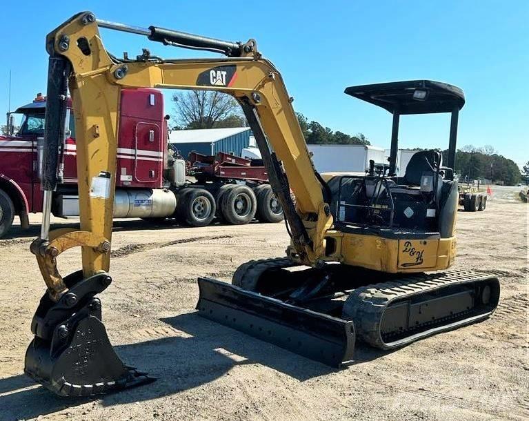CAT 304 C CR Mini ekskavatoriai < 7 t