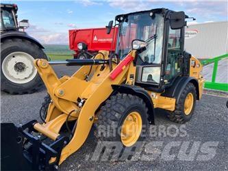 CAT 906 Naudoti ratiniai krautuvai