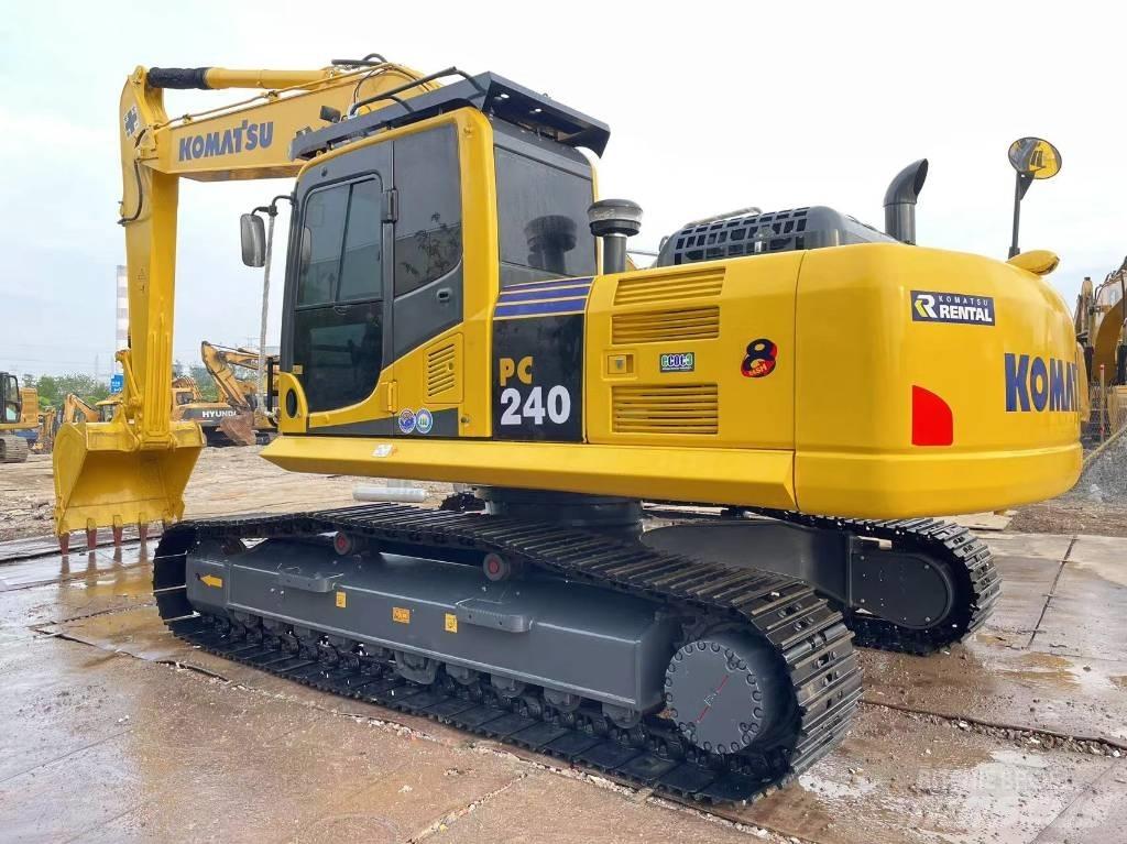 Komatsu PC 240LC-8 Vikšriniai ekskavatoriai